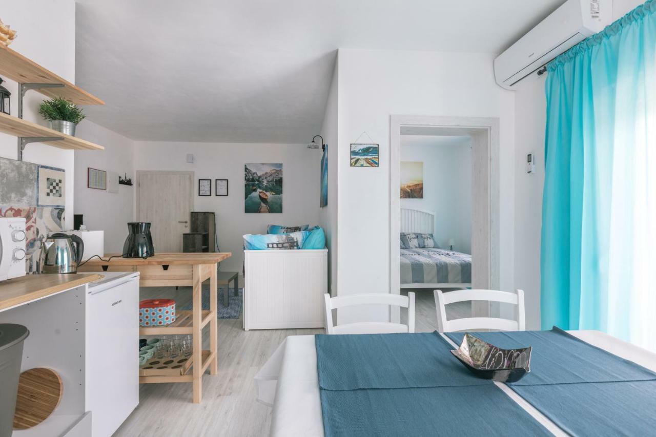 Ferienwohnung Hedon-Stone Starigrad Paklenica Exterior foto