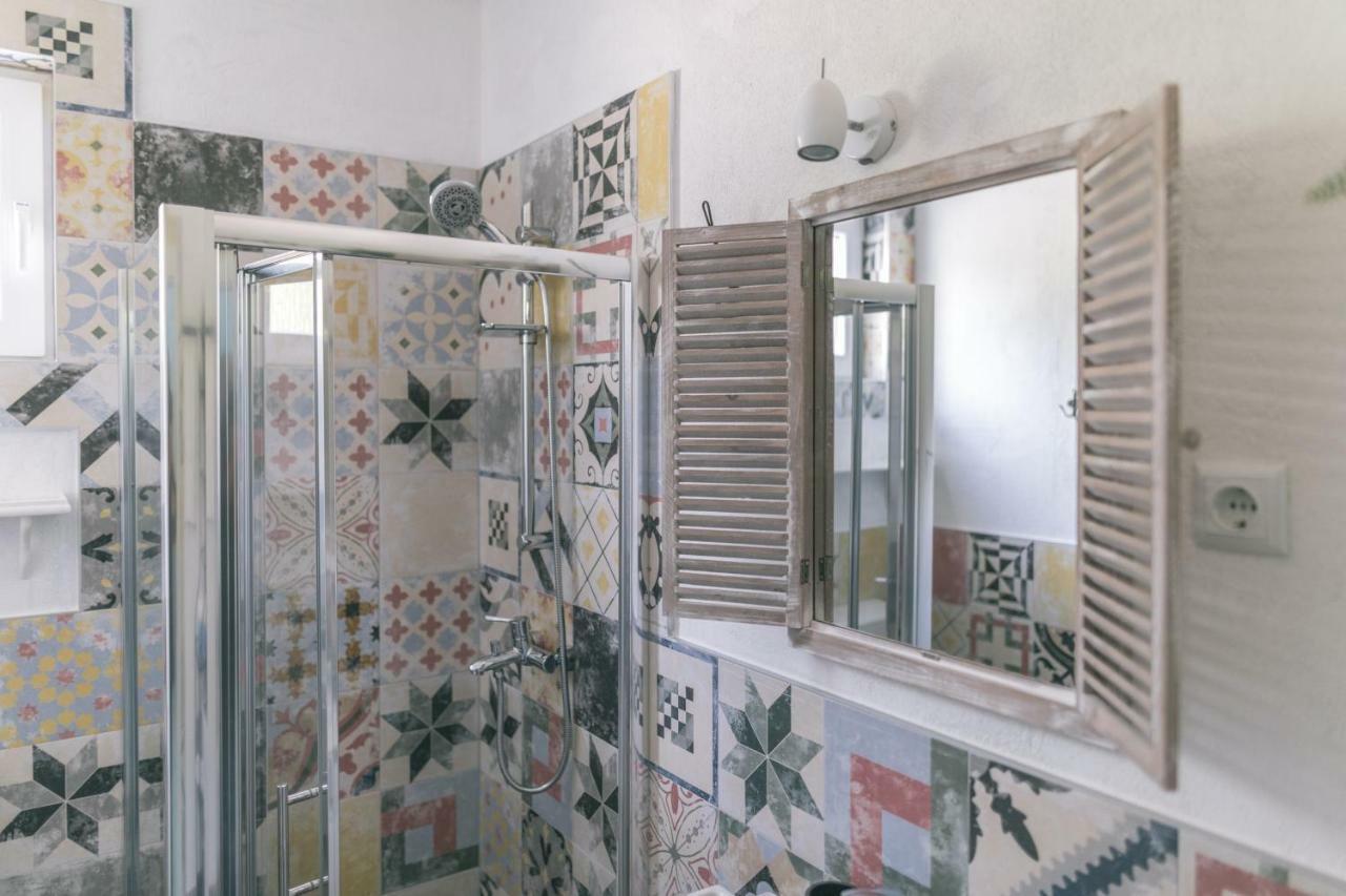 Ferienwohnung Hedon-Stone Starigrad Paklenica Exterior foto